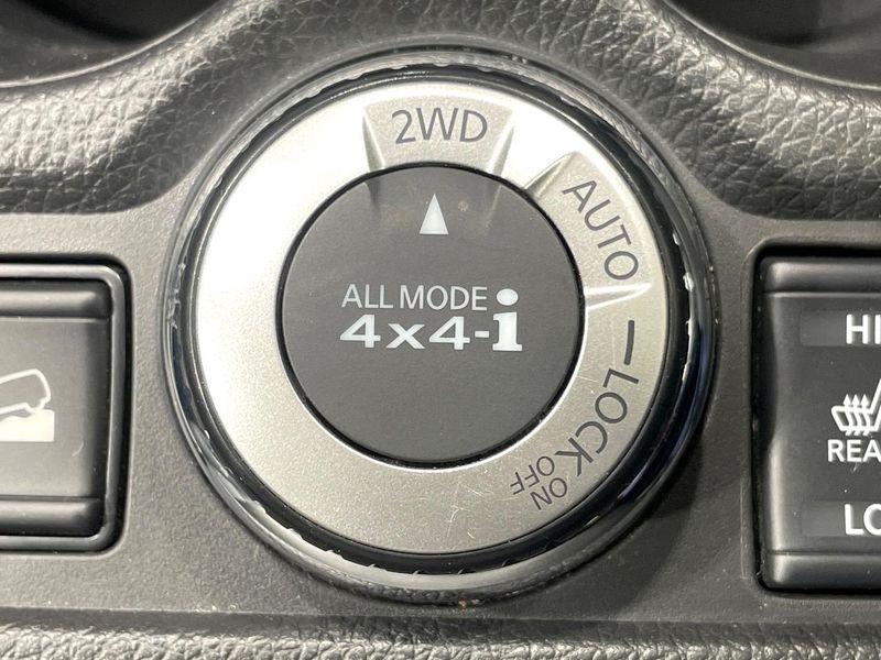 2018 Nissan X-Trail DBA-NT32 (UW-6a9e2ccba8fda)[25]