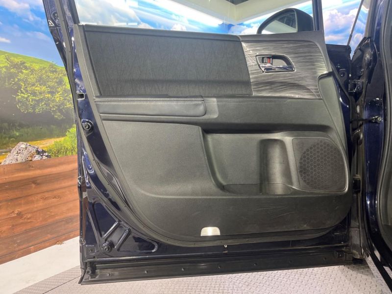2014 Honda Odyssey DBA-RC1 (UW-6a9e2cd292549)[24]