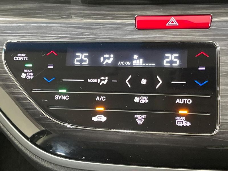 2014 Honda Odyssey DBA-RC2 (UW-6a9e2cd4c3ebf)[23]