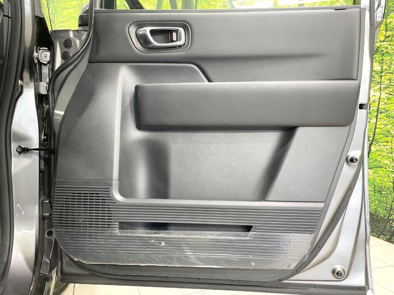2023 Honda Step Wagon 6AA-RP8 (UW-6a9e2cdf78a43)[5]