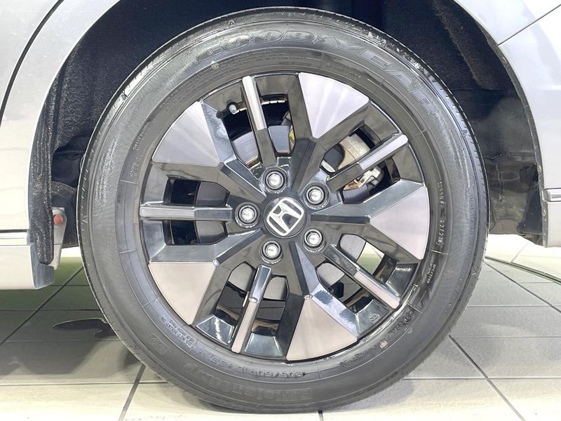 2023 Honda Step Wagon 6AA-RP8 (UW-6a9e2cdf78a43)[13]