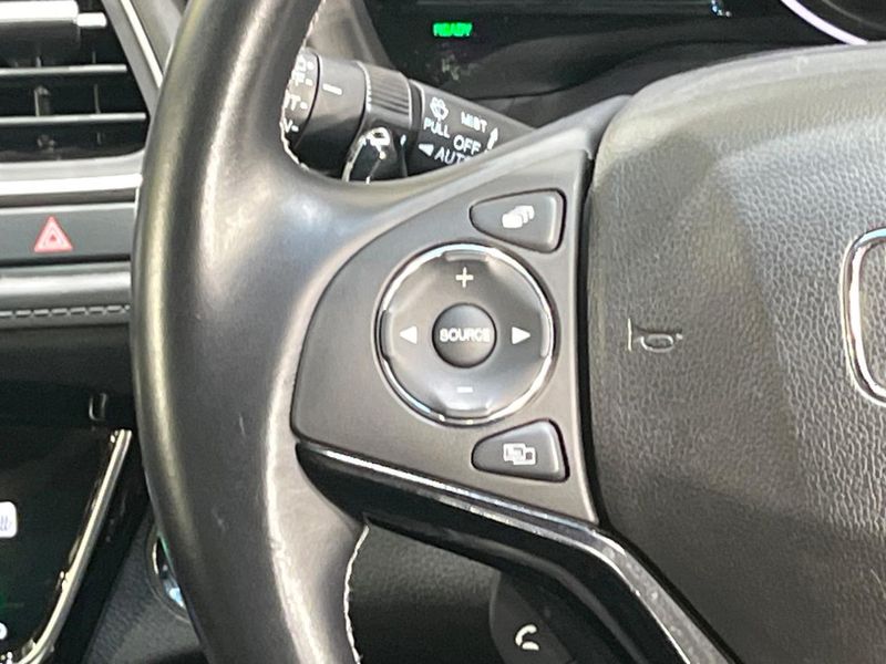 2017 Honda Vezel DAA-RU3 (UW-6a9e2ce6e6822)[23]