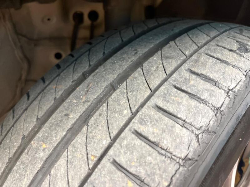 2021 Honda Vezel 6AA-RV5 (UW-6a9e2cec8314f)[21]