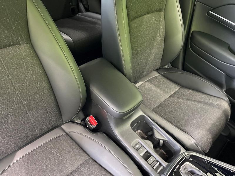 2022 Honda Vezel 6AA-RV5 (UW-6a9e2cf02d423)[29]