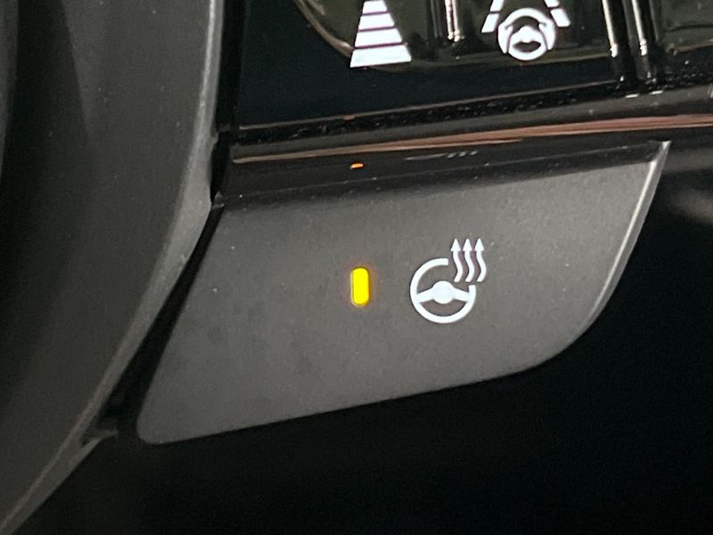 2022 Honda Vezel 6AA-RV5 (UW-6a9e2cf02d423)[24]