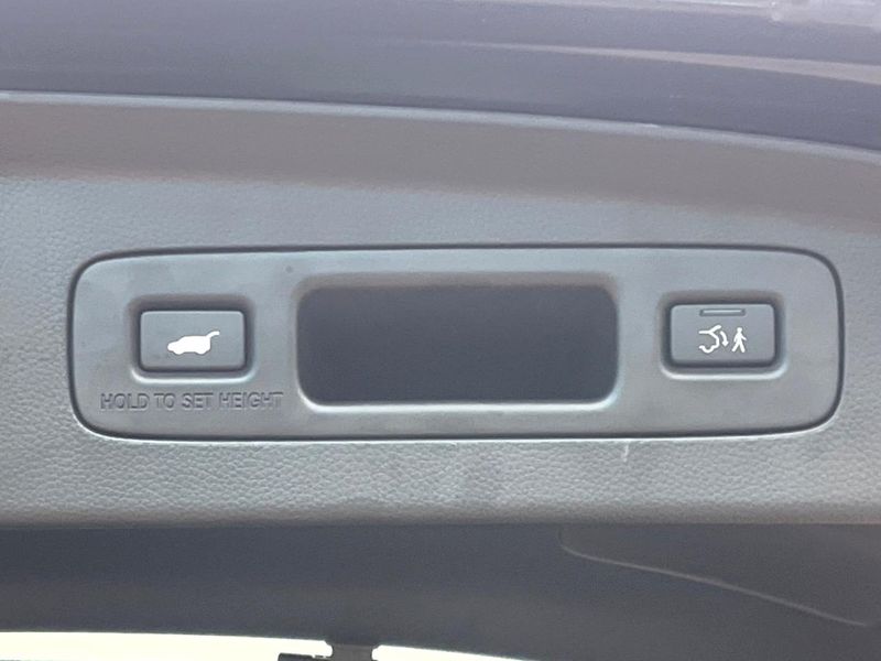 2023 Honda Vezel 6AA-RV5 (UW-6a9e2cf2132db)[25]