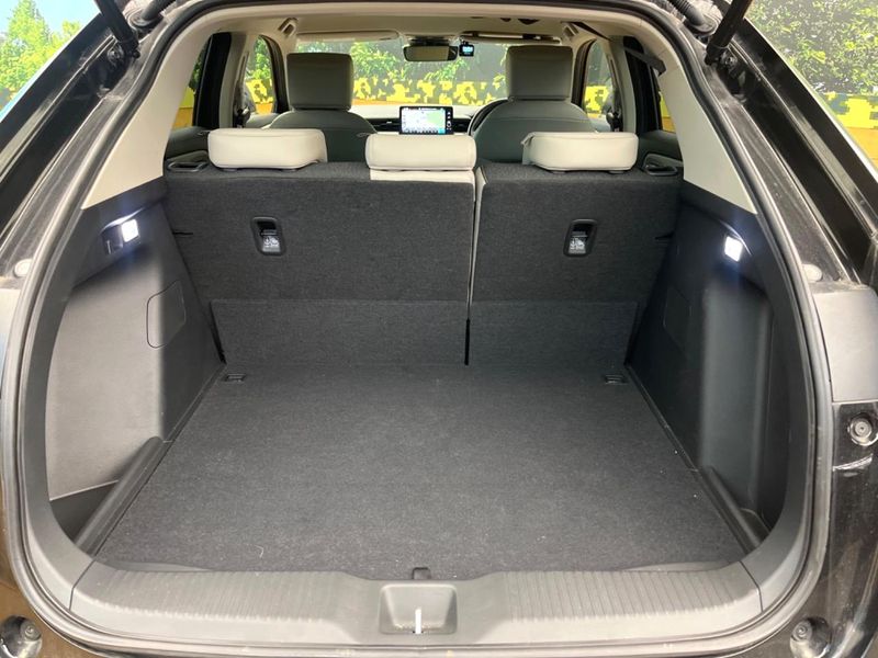 2023 Honda Vezel 6AA-RV5 (UW-6a9e2cf2132db)[26]