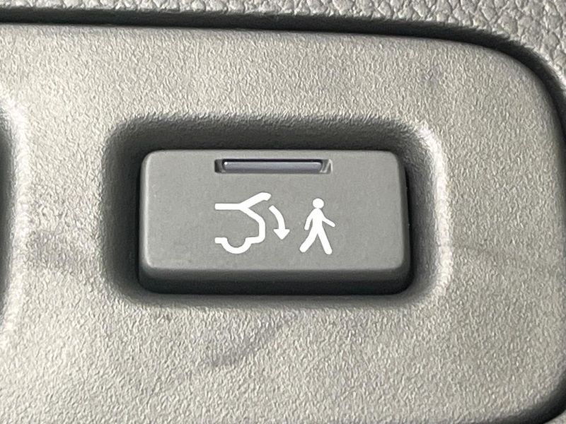 2024 Honda Vezel 6AA-RV6 (UW-6a9e2cf9abe65)[15]