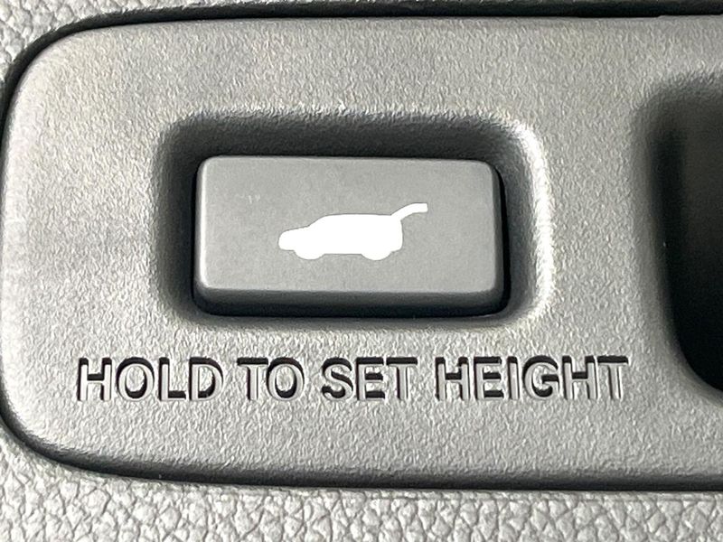 2024 Honda Vezel 6AA-RV6 (UW-6a9e2cf9abe65)[14]