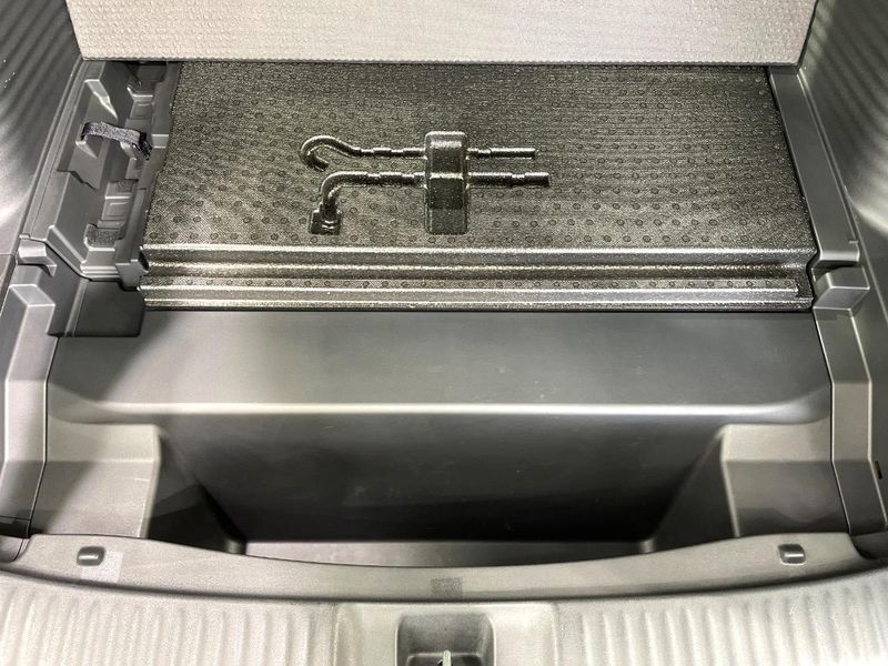 2022 Honda ZR-V 6AA-RZ4 (UW-6a9e2cfb1973d)[16]