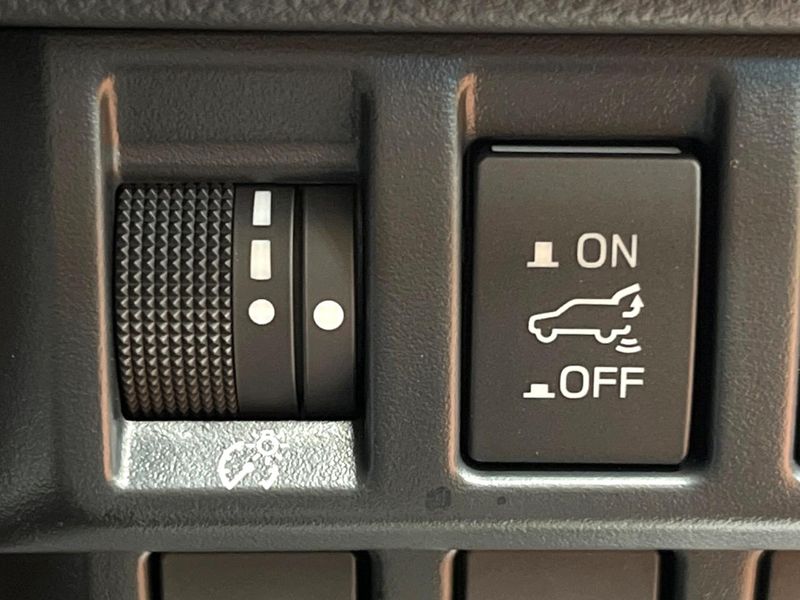 2026 Subaru Forester 5AA-SLG (UW-6a9e2d126a3b2)[27]