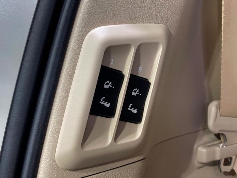 2023 Toyota Land Cruiser Prado 3BA-TRJ150W (UW-6a9e2d21d857a)[27]