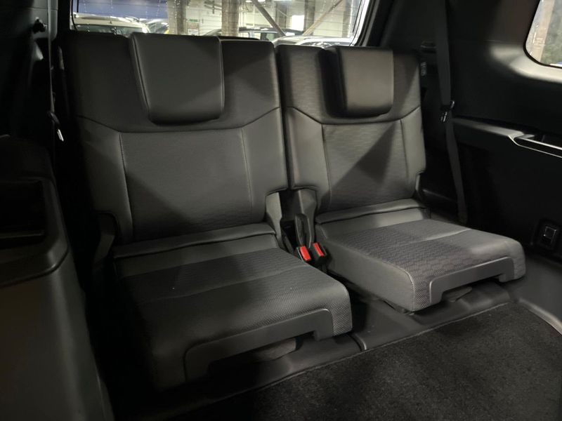 2025 Toyota Land Cruiser 250 3BA-TRJ250W (UW-6a9e2d2c248d1)[16]