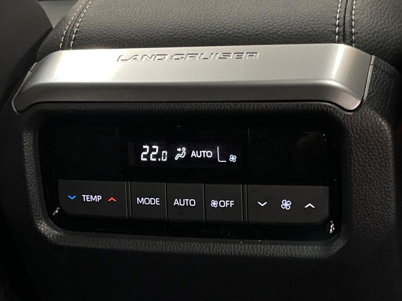 2025 Toyota Land Cruiser 250 3BA-TRJ250W (UW-6a9e2d2c248d1)[17]