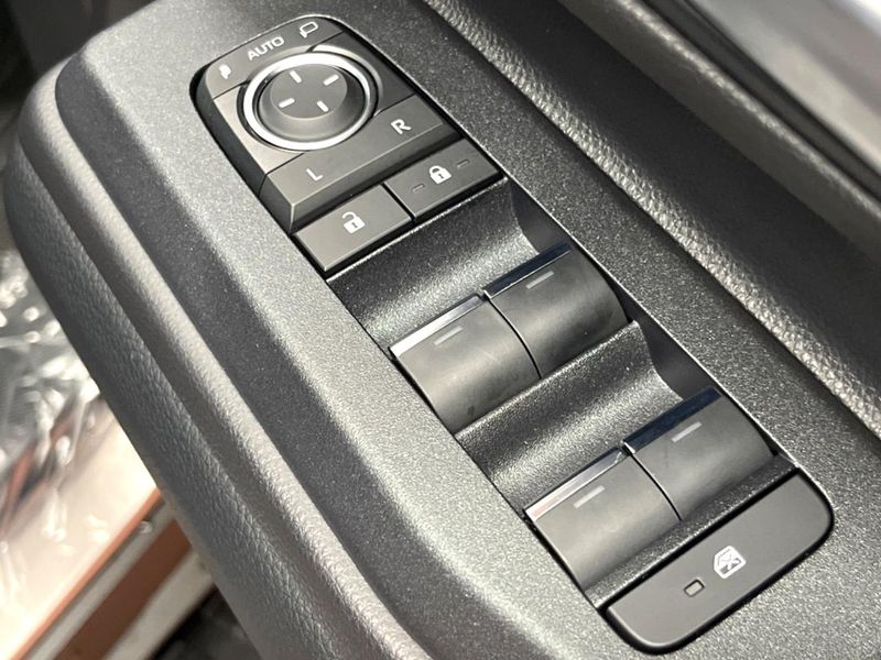 2025 Toyota Land Cruiser 250 3BA-TRJ250W (UW-6a9e2d2d24392)[24]