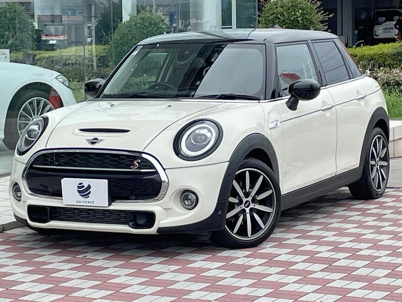 2021 Rover Mini 3DA-XV20MW (UW-6a9e2d55a5253)[0]