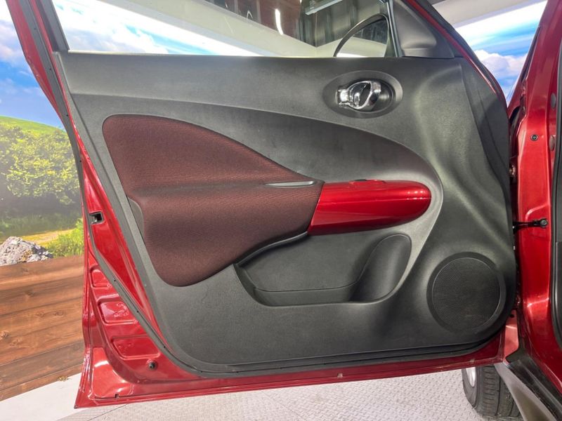 2014 Nissan JUKE DBA-YF15 (UW-6a9e2d5907d7d)[27]