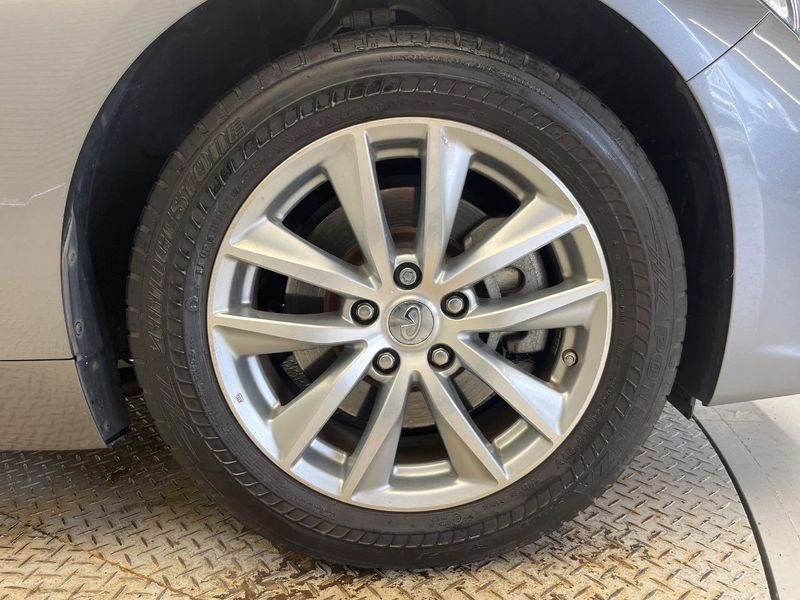 2015 Nissan Skyline DBA-YV37 (UW-6a9e2d618b6f7)[16]