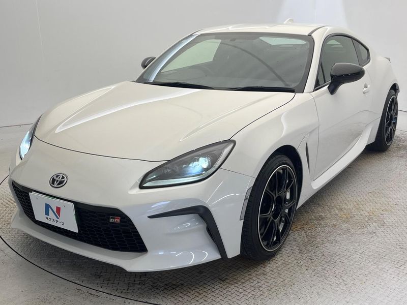 2022 Toyota GR86 3BA-ZN8 (UW-6a9e2d6de4ffc)[5]