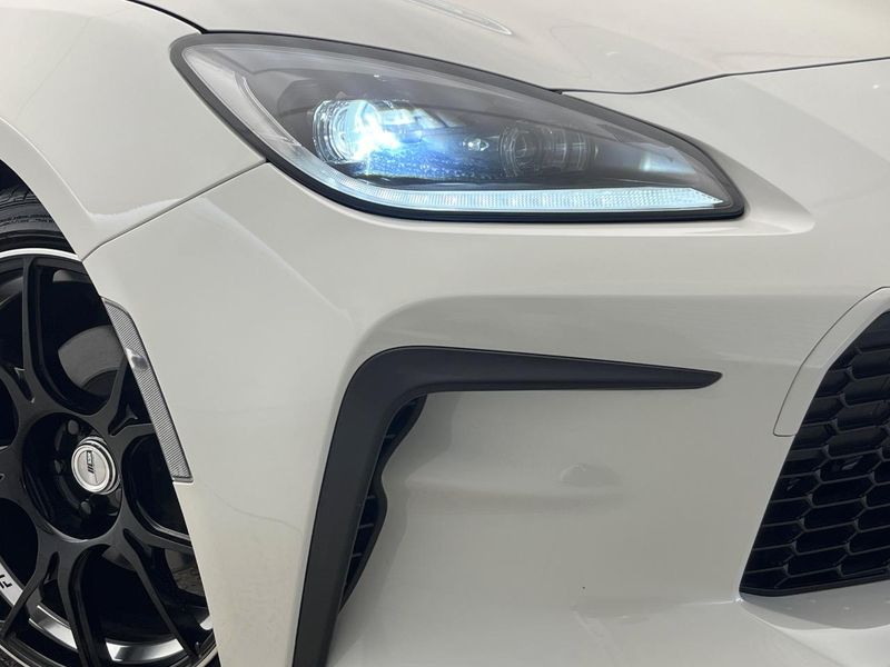 2022 Toyota GR86 3BA-ZN8 (UW-6a9e2d6de4ffc)[3]