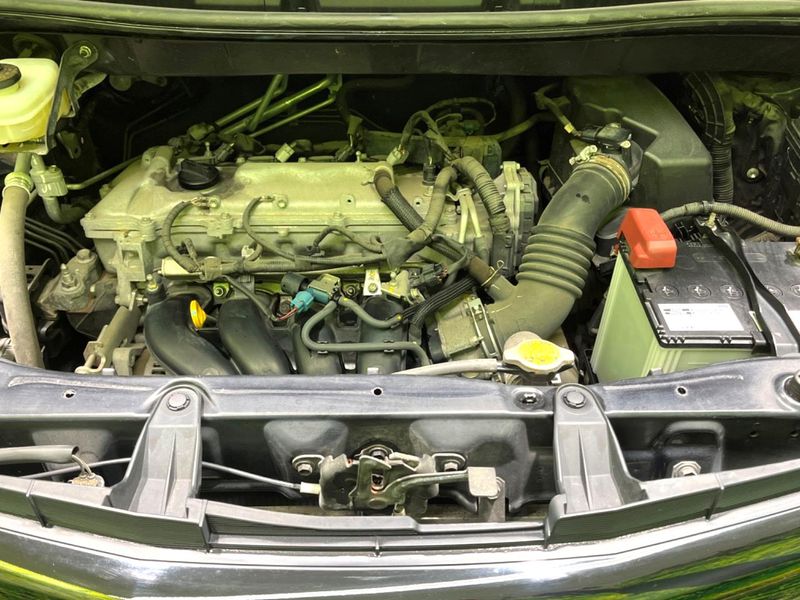 2011 Toyota Noah DBA-ZRR70W (UW-6a9e2d6fc6c61)[4]
