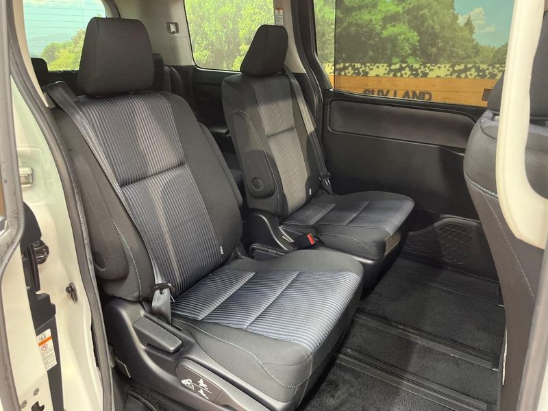 2014 Toyota Noah DBA-ZRR80W (UW-6a9e2d70d92af)[9]