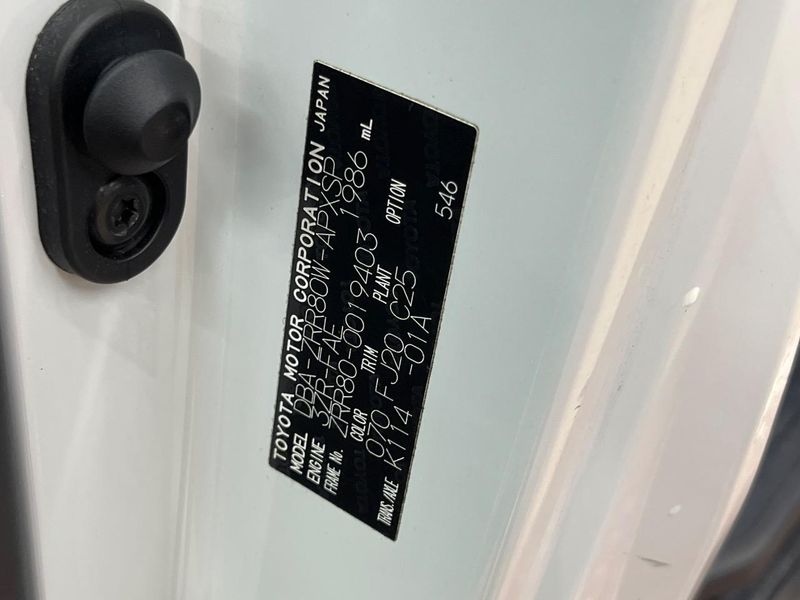 2014 Toyota Noah DBA-ZRR80W (UW-6a9e2d70d92af)[1]