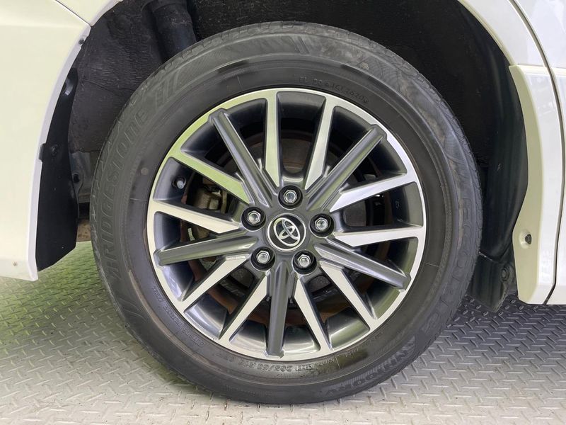 2014 Toyota Voxy DBA-ZRR80W (UW-6a9e2d7174671)[21]