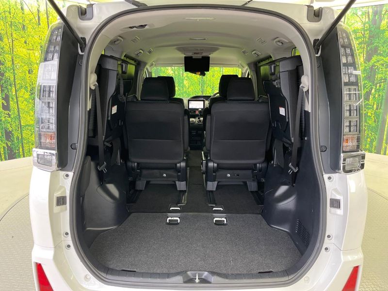 2014 Toyota Voxy DBA-ZRR80W (UW-6a9e2d7174671)[29]