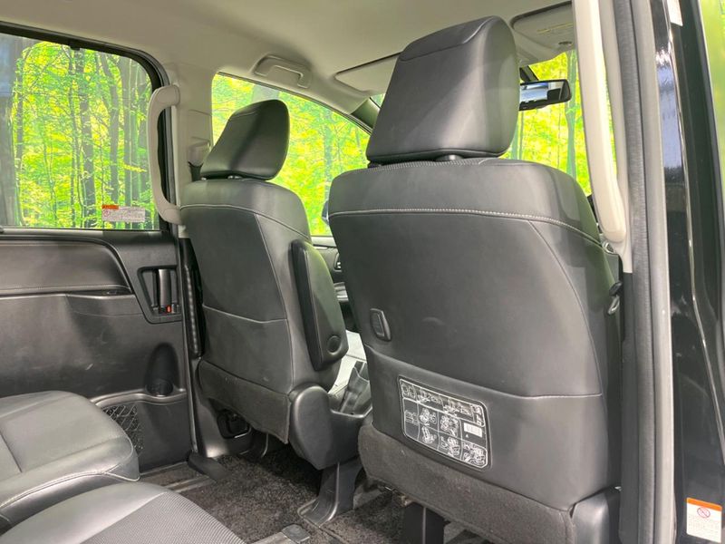 2015 Toyota Esquire DBA-ZRR80G (UW-6a9e2d72da878)[21]