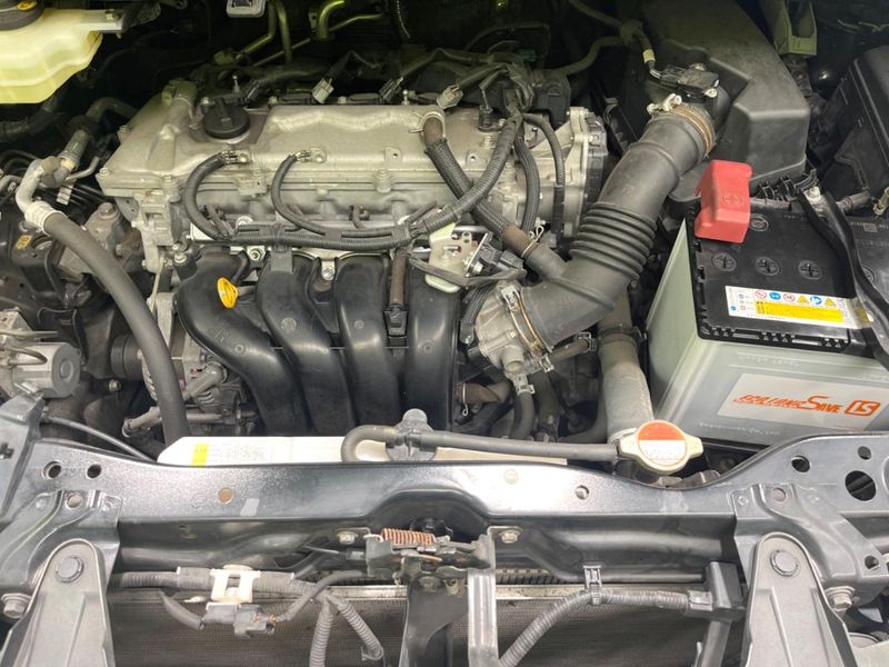 2015 Toyota Esquire DBA-ZRR80G (UW-6a9e2d72da878)[8]