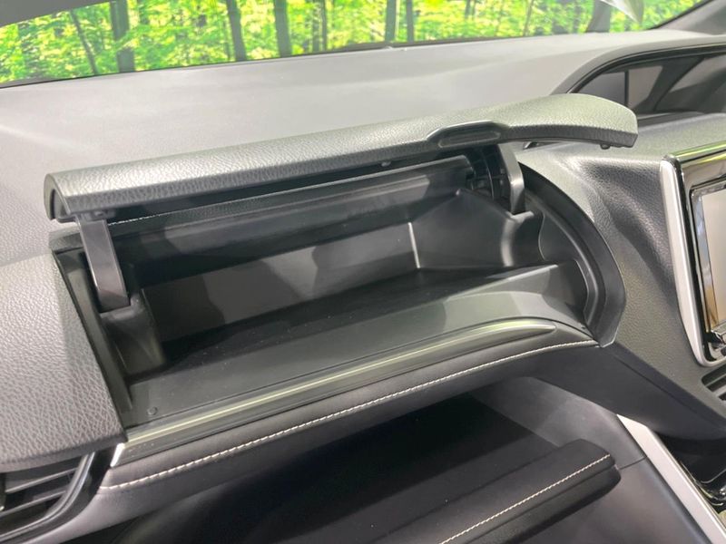 2015 Toyota Esquire DBA-ZRR80G (UW-6a9e2d72da878)[5]