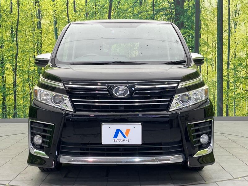 2015 Toyota Voxy DBA-ZRR80W (UW-6a9e2d7321bb7)[12]