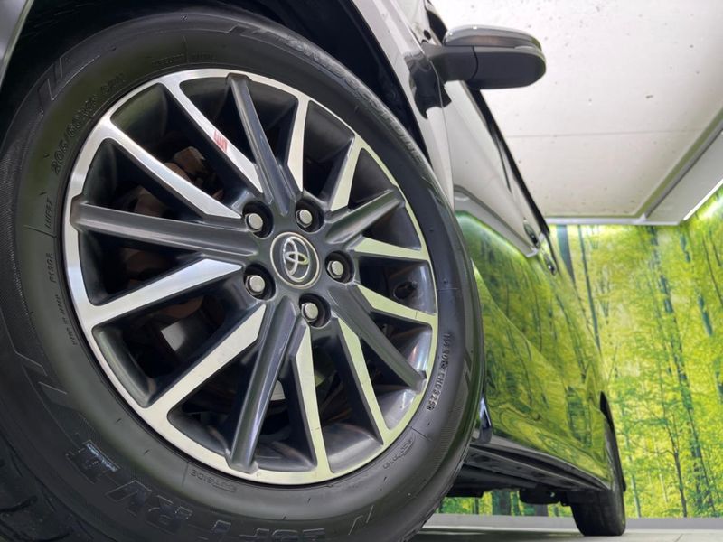 2015 Toyota Voxy DBA-ZRR80W (UW-6a9e2d7321bb7)[5]