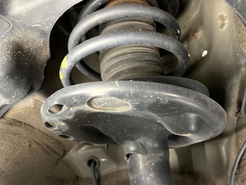 2016 Toyota Voxy DBA-ZRR80W (UW-6a9e2d749e507)[8]