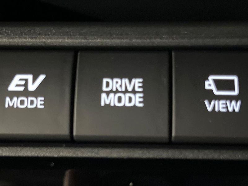 2026 Toyota Corolla Cross 6AA-ZVG13 (UW-6a9e2d91d74c9)[14]