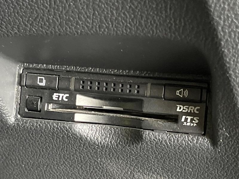 2016 Toyota Prius DAA-ZVW50 (UW-6a9e2d9e9cbb2)[21]