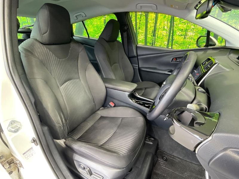 2019 Toyota Prius DAA-ZVW51 (UW-6a9e2da3149c0)[22]