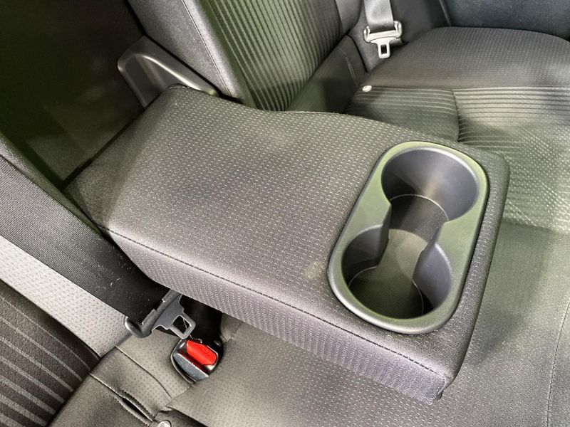 2019 Toyota Prius DAA-ZVW51 (UW-6a9e2da3149c0)[24]