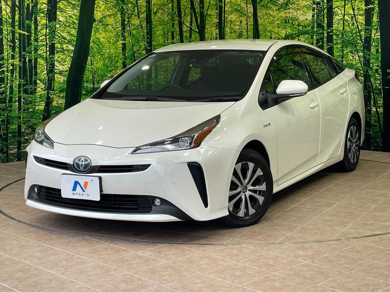 2019 Toyota Prius DAA-ZVW51 (UW-6a9e2da3149c0)[0]