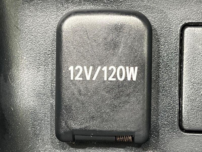 2016 Toyota Prius DAA-ZVW55 (UW-6a9e2da97f11d)[27]