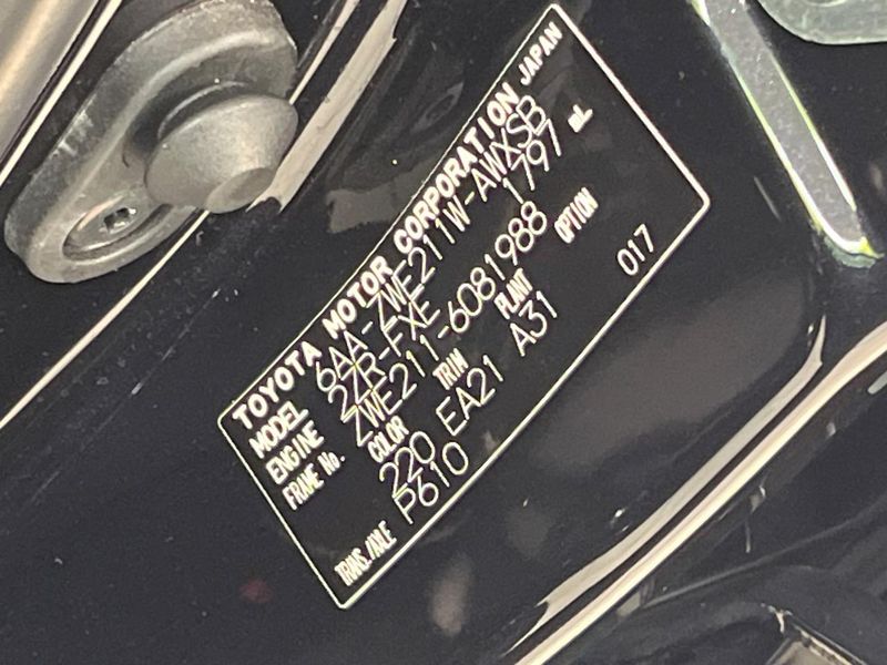 2021 Toyota Corolla Touring 6AA-ZWE211W (UW-6a9e2dad8e454)[1]