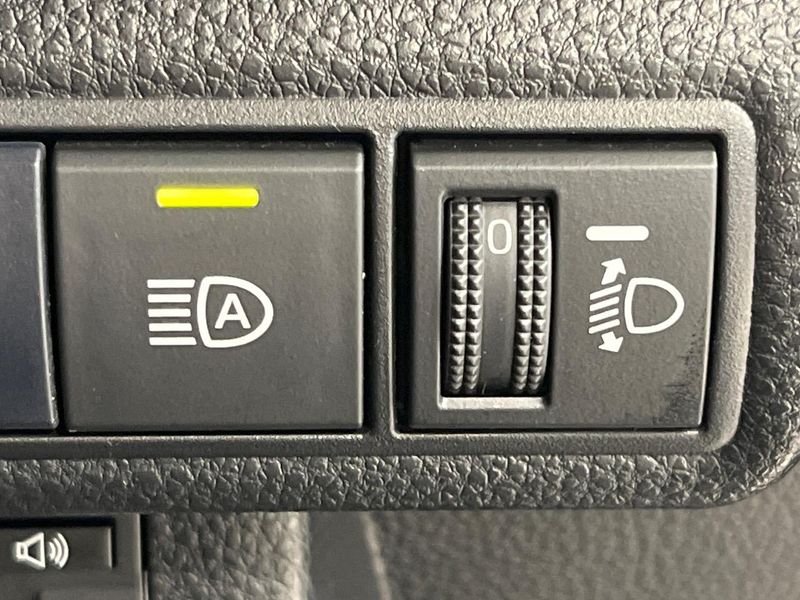 2021 Toyota Corolla Touring 6AA-ZWE211W (UW-6a9e2dad8e454)[26]