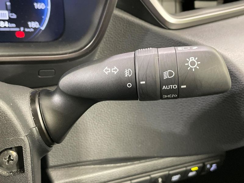 2023 Toyota Corolla Touring 6AA-ZWE219W (UW-6a9e2daf5646b)[8]