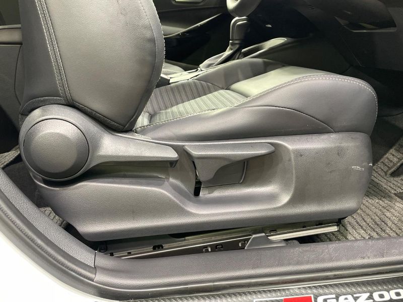 2023 Toyota Corolla Touring 6AA-ZWE219W (UW-6a9e2daf5646b)[20]