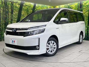 2014 Toyota Voxy DAA-ZWR80G