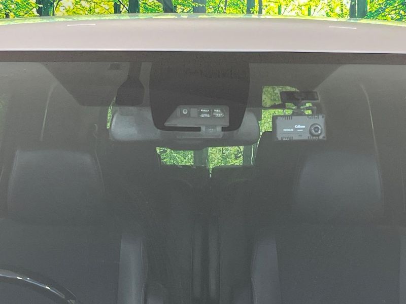 2020 Toyota Esquire 6AA-ZWR80G (UW-6a9e2db61f8d1)[6]