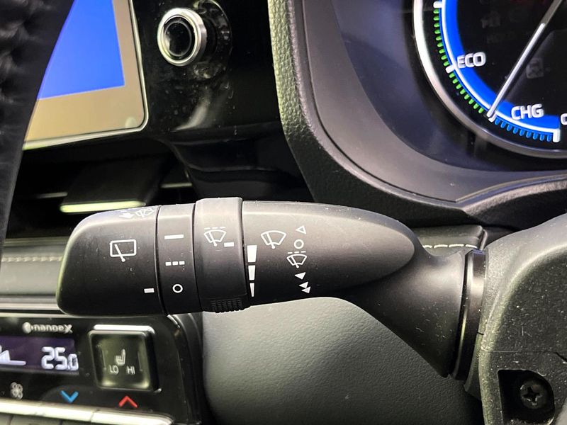 2022 Toyota Noah 6AA-ZWR90W (UW-6a9e2dba9ccfe)[19]