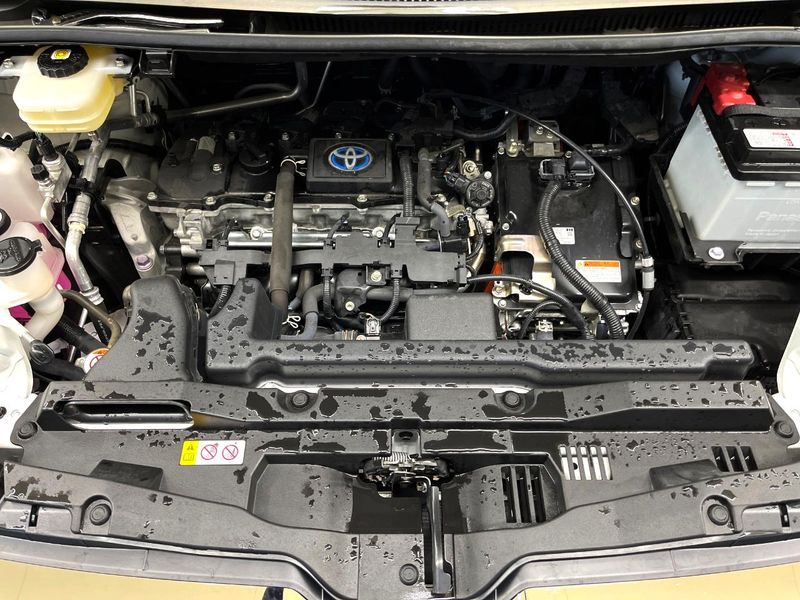 2022 Toyota Noah 6AA-ZWR90W (UW-6a9e2dba9ccfe)[4]