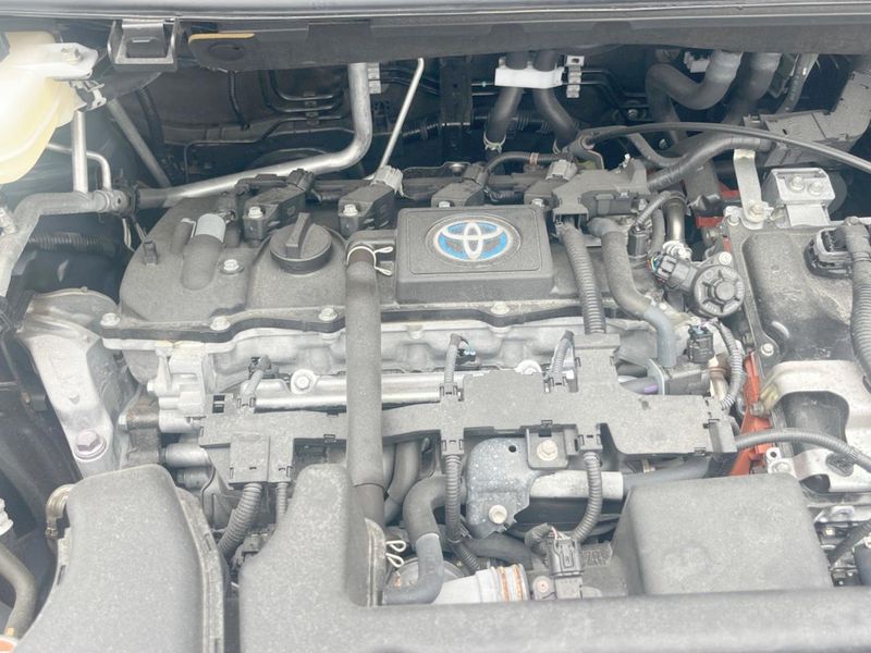 2023 Toyota Voxy 6AA-ZWR90W (UW-6a9e2dbf47cd4)[16]